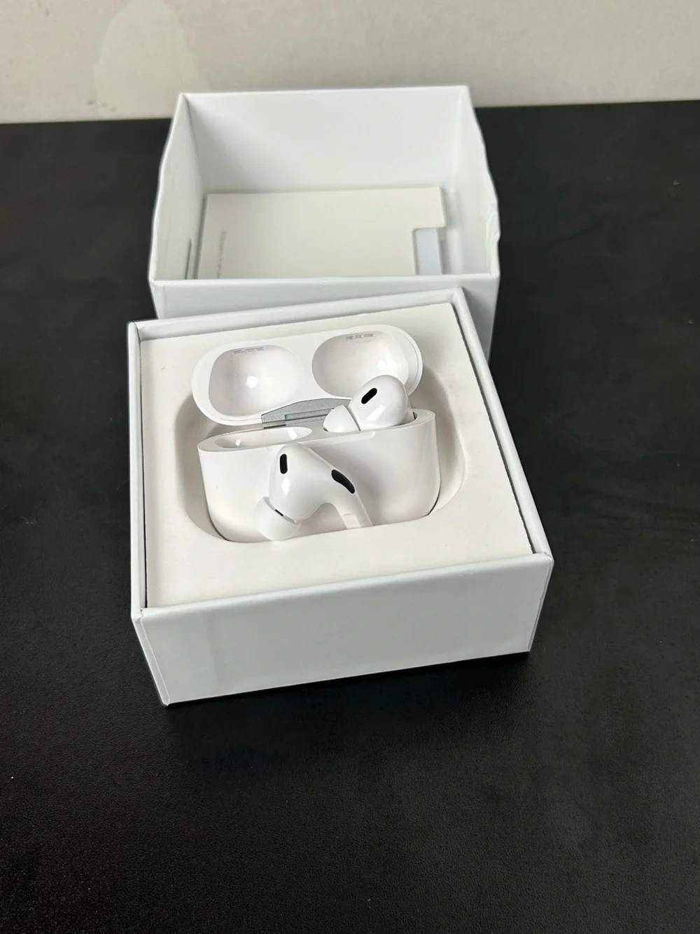 Apple White Earbud Headphones